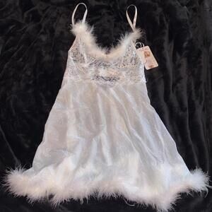 Coquette White Lace Feather Babydoll Nightie OSFM Lingerie Feminine Sexy NWT